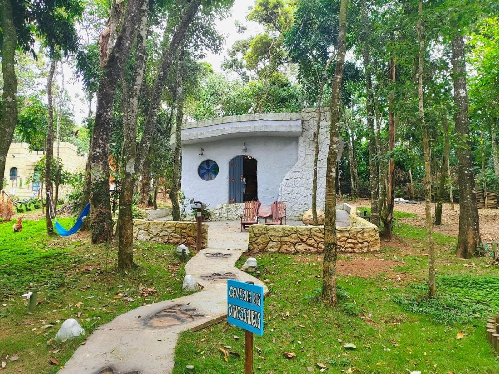 Caverna Dos Dinossauros, Vila Magica Hotel Bueno Brandão Exterior foto